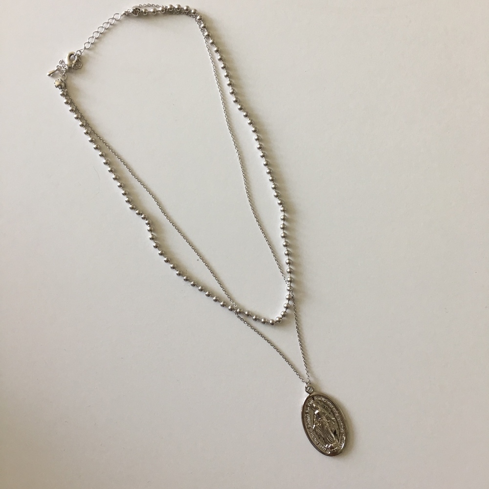 Saint Pendent Necklace - Picture 2 of 3